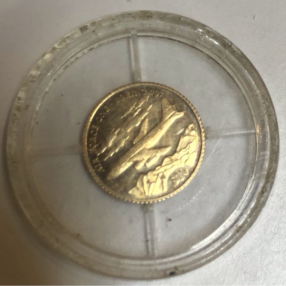 ⚡️FLASH SALE!✨ 2000 American Mint Liberia $10 Air Force One .5g .585 Gold Coin - Picture 2 of 3